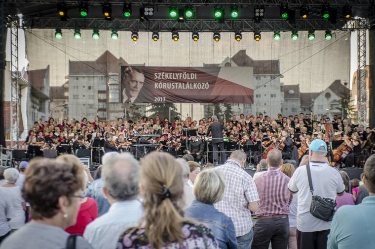 Ennyi pénzt irányoztak elő kulturális programok támogatására idén Csíkszeredában