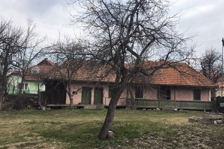 Ábel-szobákat alakítanának ki Csicsóban