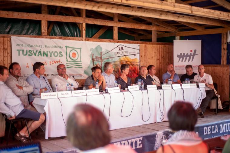 Határon túli magyar közösségek biztos pontjai
