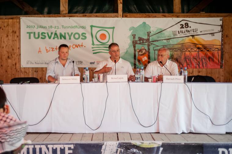 Megmaradni magyar és európai országnak