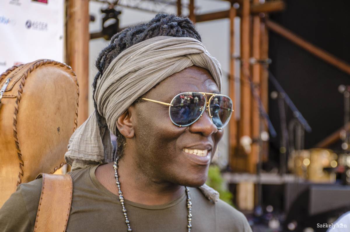 Richard Bona. Szeret új helyszíneken fellépni •  Fotó: Pinti Attila