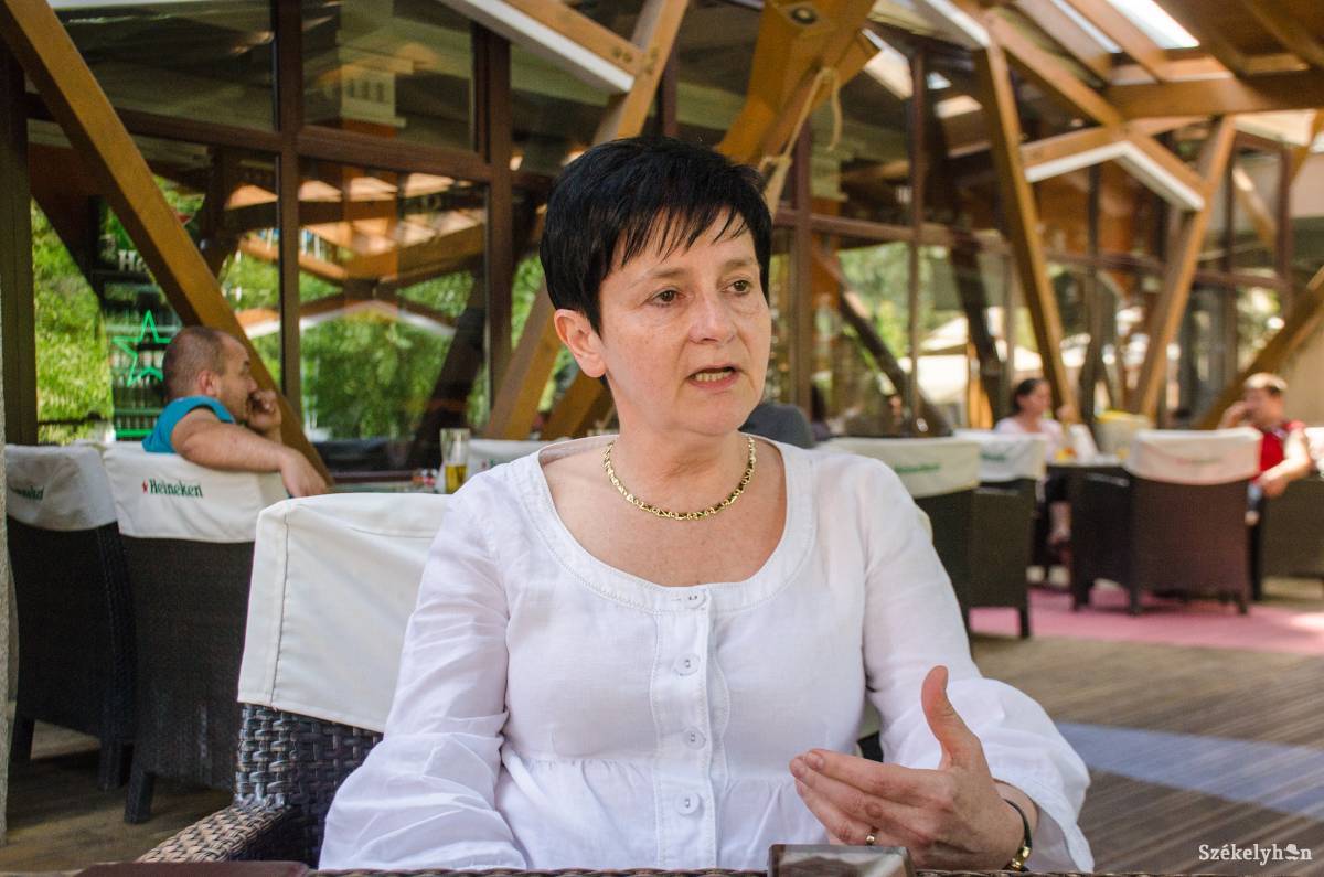 Bartolf Hedvig tanfelügyelő •  Fotó: Gecse Noémi