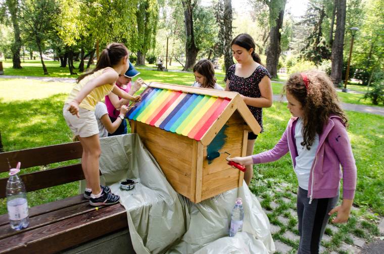 Cserekönyv-kuckók a csíkszeredai központi parkban