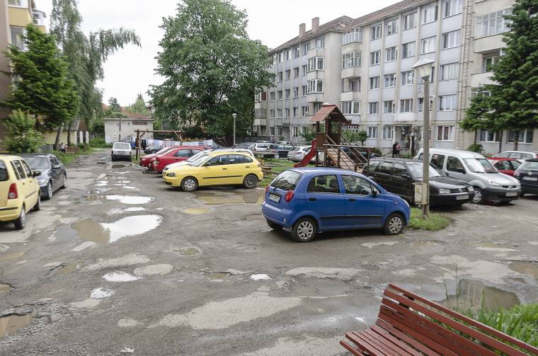 Mintha megállt volna az idő a csíkszeredai Állomás lakótelepen