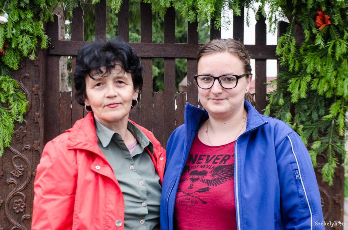 Tudor Constanţa és Tánczos Viktória tanárok •  Fotó: Gecse Noémi