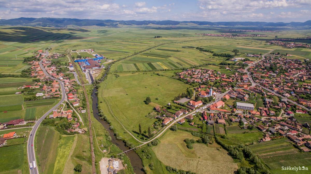Hiányzó birtoklevél. Az elkészült kataszteri tervek kedvezőtlenül érintik a közbirtokosságot •  Fotó: Farkas Tamás
