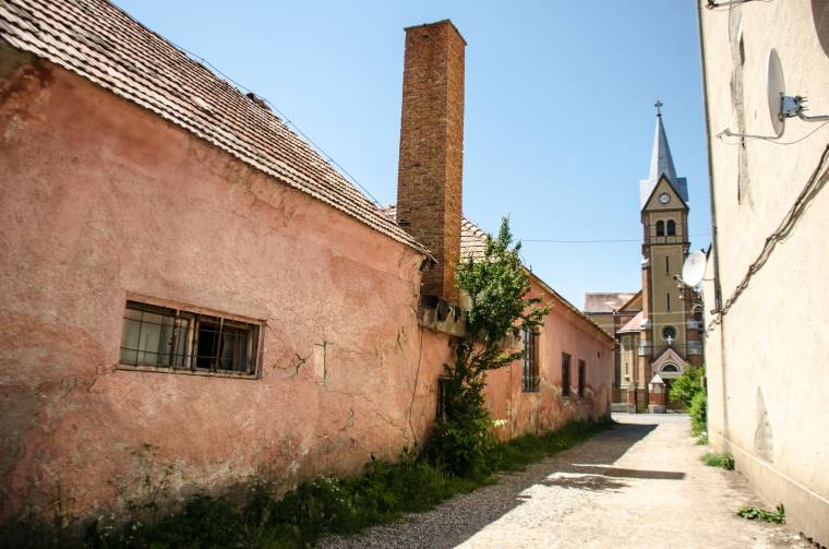 Nem volt jelentkező a dánfalvi volt kerámiagyártó üzem és a szövöde árverésén