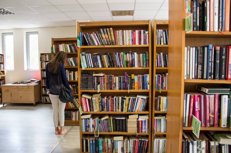 Újabb könyvtármenedzseri versenyvizsgát tartanak