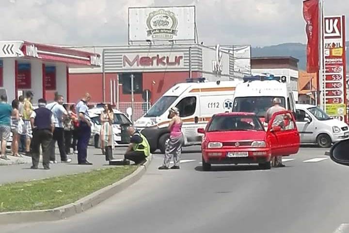 Gyalogosgázolás a nagyáruház mellett