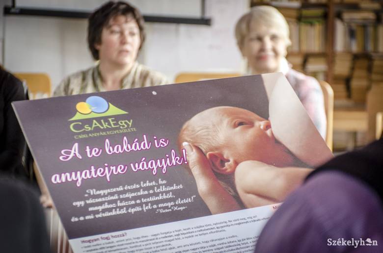 Nem hiábavalóak az anyatejes táplálást népszerűsítő kampányok. Archív •  Fotó: Pinti Attila