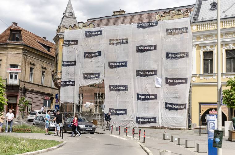 Eredeti állapotába állítják vissza a csíkszeredai Hirsch-ház homlokzatát
