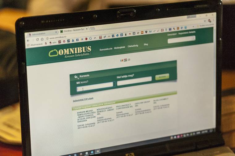 Bár a világhálón fellelhetők az adatok, mégis van igény a kézzel fogható telefonkönyvre