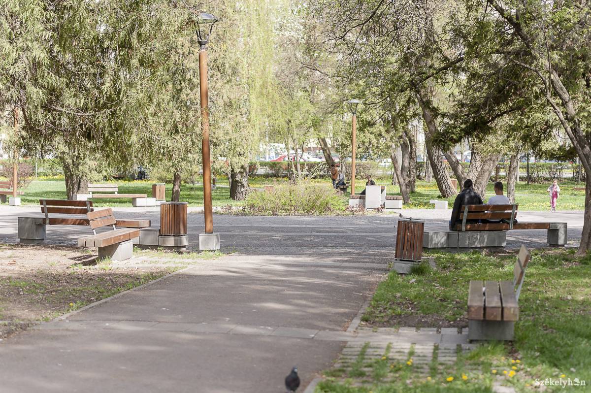 Fodor Sándor és Csipike szobra várhatóan a központi parkban kapna helyet. Archív •  Fotó: Gecse Noémi