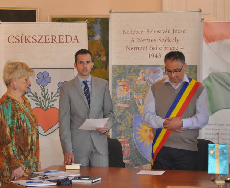 Beiktatták tisztségébe Csíkszereda új jegyzőjét