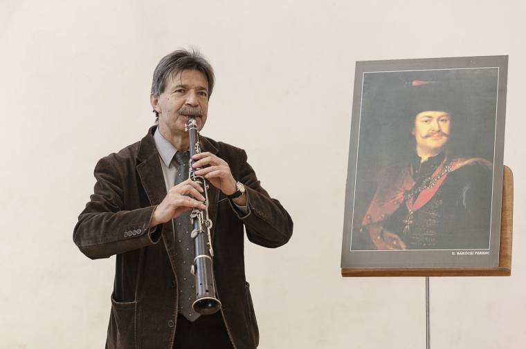 Időutazás a zene és irodalom segítségével