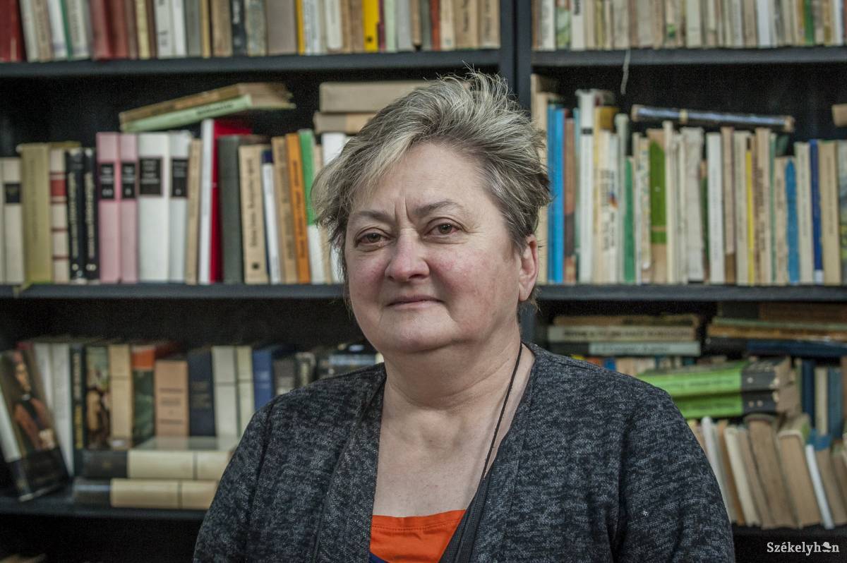Ferencz Kornélia: az olvasás kegyelem, amelyet nem lehet semmilyen más kikapcsolódáshoz hasonlítani •  Fotó: Pinti Attila