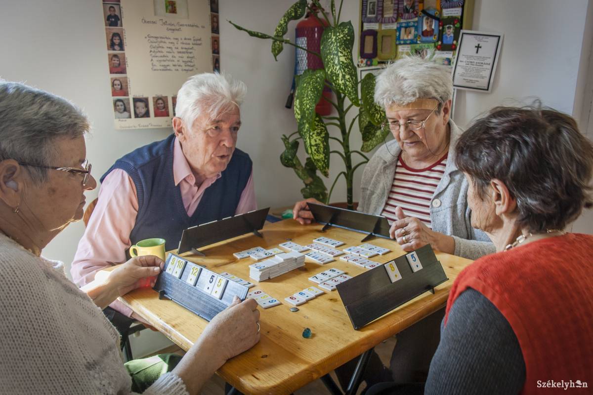 &bullet;  Fotó: Pinti Attila