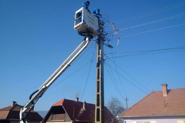 Kosarat kapott a gólyapár