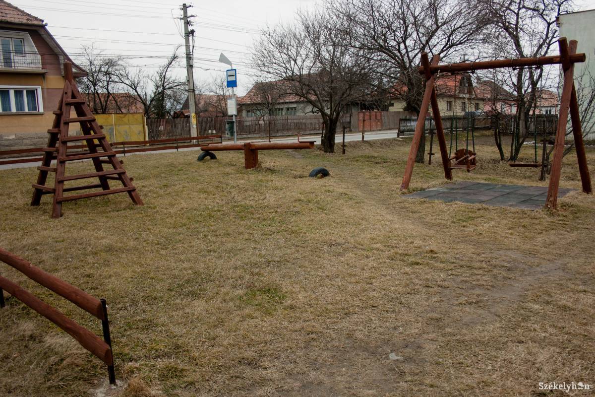 Átalakítják. A városban egyedülálló elemek kapnak helyet a majdani játszótéren &bullet;  Fotó: Tamás Attila