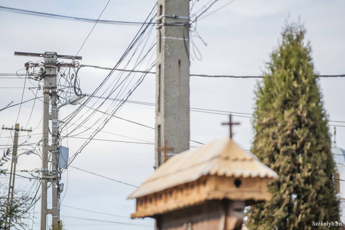 A közvilágítás korszerűsítése is a tervek között szerepel Csíkszentkirályon &bullet;  Fotó: Pinti Attila
