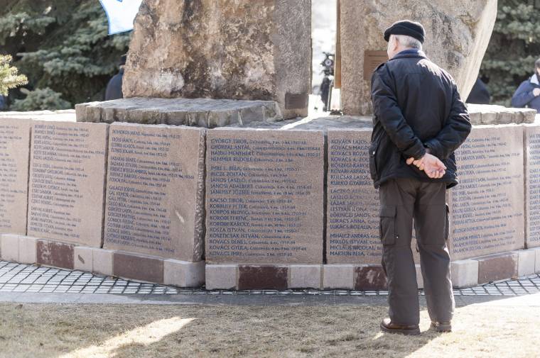 Örök emlék a kommunista diktatúra üldözöttjeinek