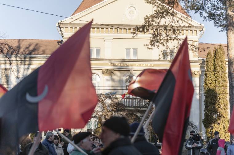 Strasbourgban mondhatnak végszót a csíkszeredai Városháza felirat ügyében