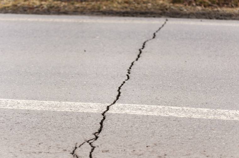 Javításra szorulnak a néhány éve felújított megyei utak