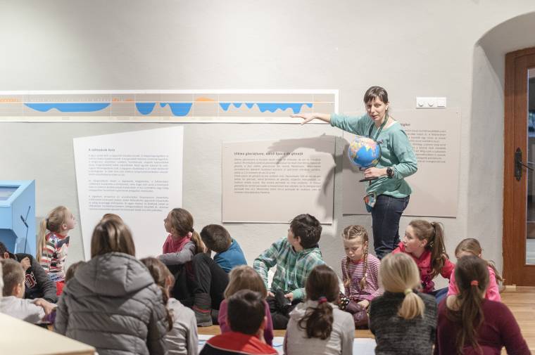 A Jégkorszakkal ismerkednek a csíki gyerekek