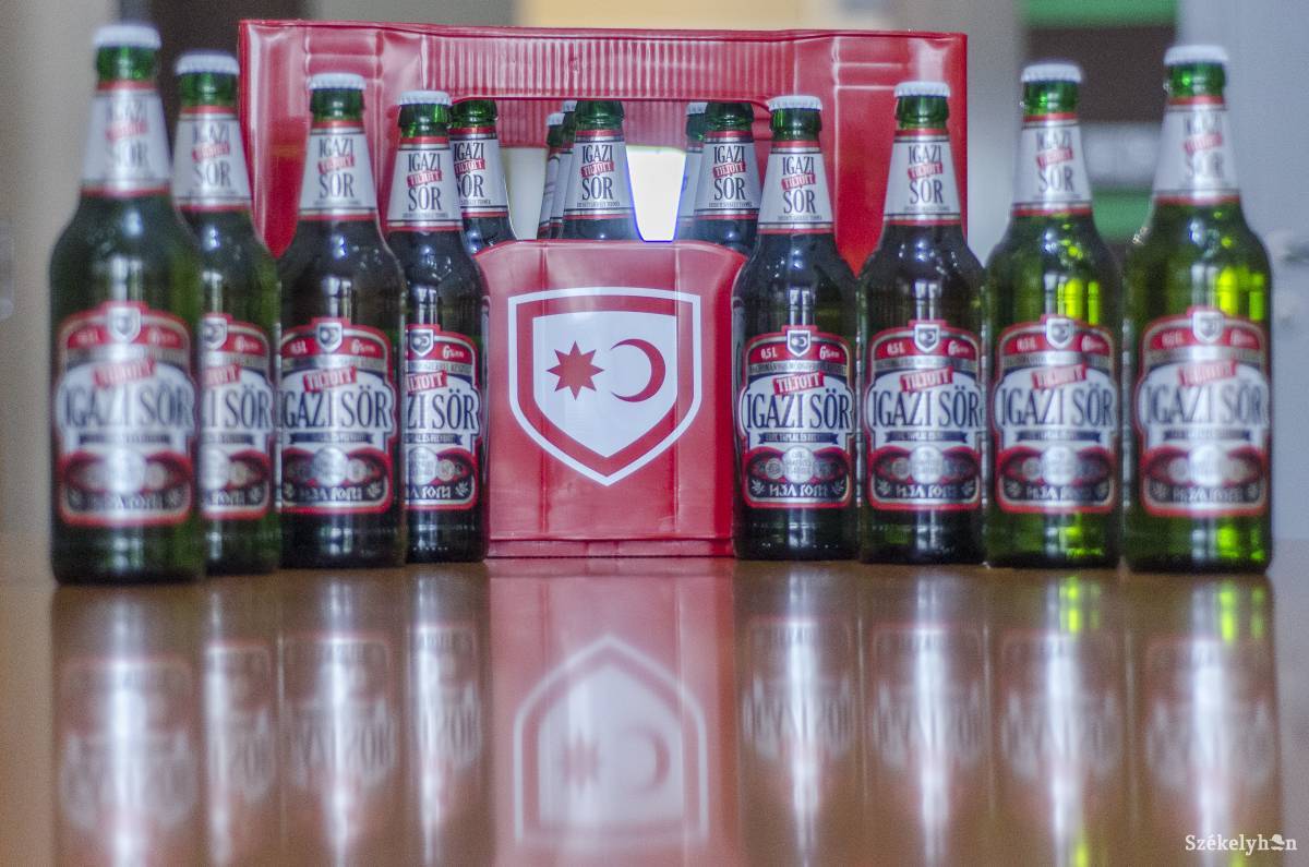 A Heineken által kirobbantott pereskedés, az Igazi Csíki Sör előállításának betiltása nyomán a terméket jelenleg Igazi Tiltott Sör néven forgalmazzák •  Fotó: Pinti Attila