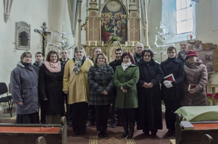 A közösséget szolgálja a Csíkszentléleki Egyházi Kórus