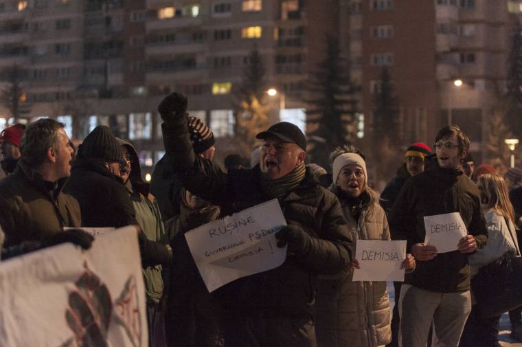 Kevés csíkszeredai tüntetett