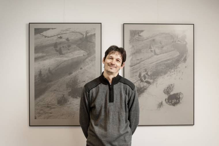 Grafika és fotó Kristó Róbert kiállításán