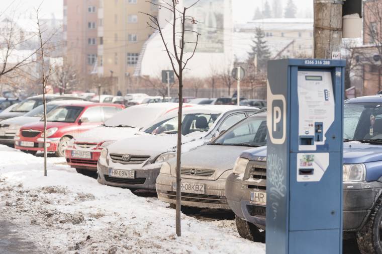 Ismételten kérik, maradjon meg mind a hatszáz parkolóhely
