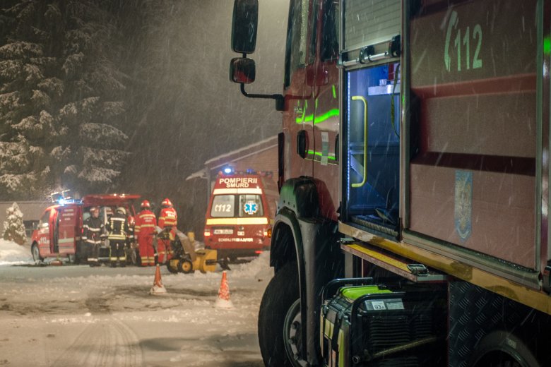 Tizenöt megyében és a fővárosban okozott vészhelyzeteket a havazás és a hóvihar az elmúlt 24 órában