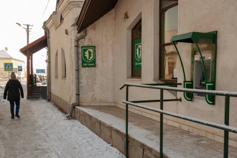 Nehézséget okoz vidéken a pénzfelvétel: a községekben is lenne igény automatákra, ám a bankoknak nem éri meg üzemeltetni ezeket