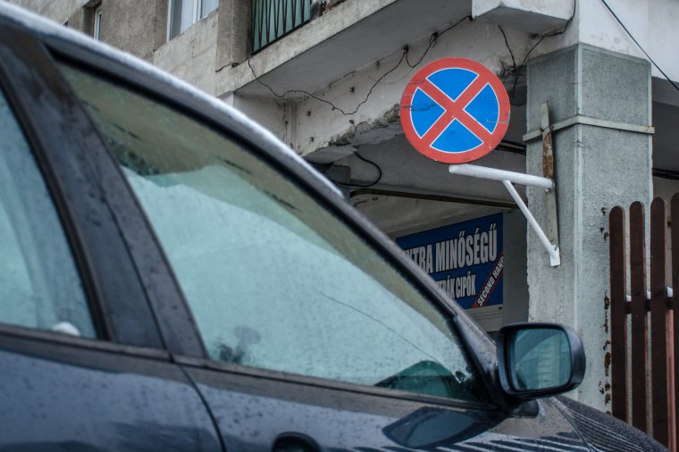 Se ki, se be: a szabálytalanul parkolók „foglyai’’