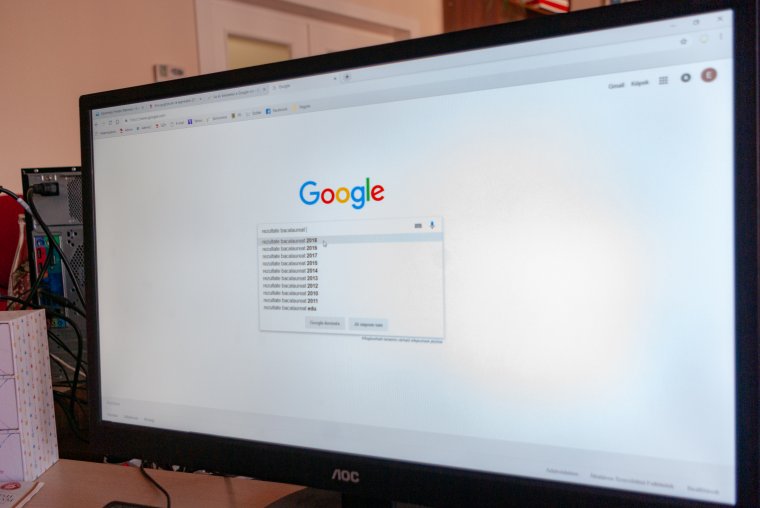 Rossz választ adott a Google mesterséges intelligencián alapuló chatbotja, a veszteség 100 milliárd dollár