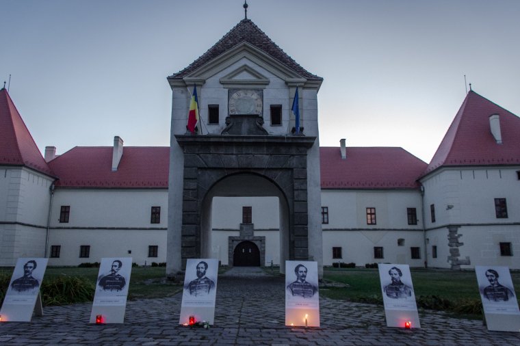Szerény megemlékezések az aradi vértanúkra Csíktól Vásárhelyig