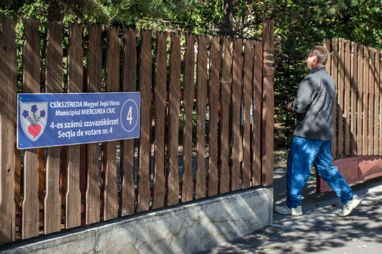 Elbukott a család meghatározásáról szóló népszavazás, nem módosul az alkotmány – Egymásra mutogat a kormányoldal és az ellenzék