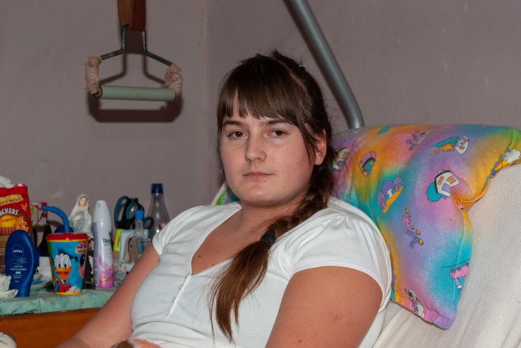 Adománygyűjtéssel összekötött kangoo-edzés Flora Beátáért