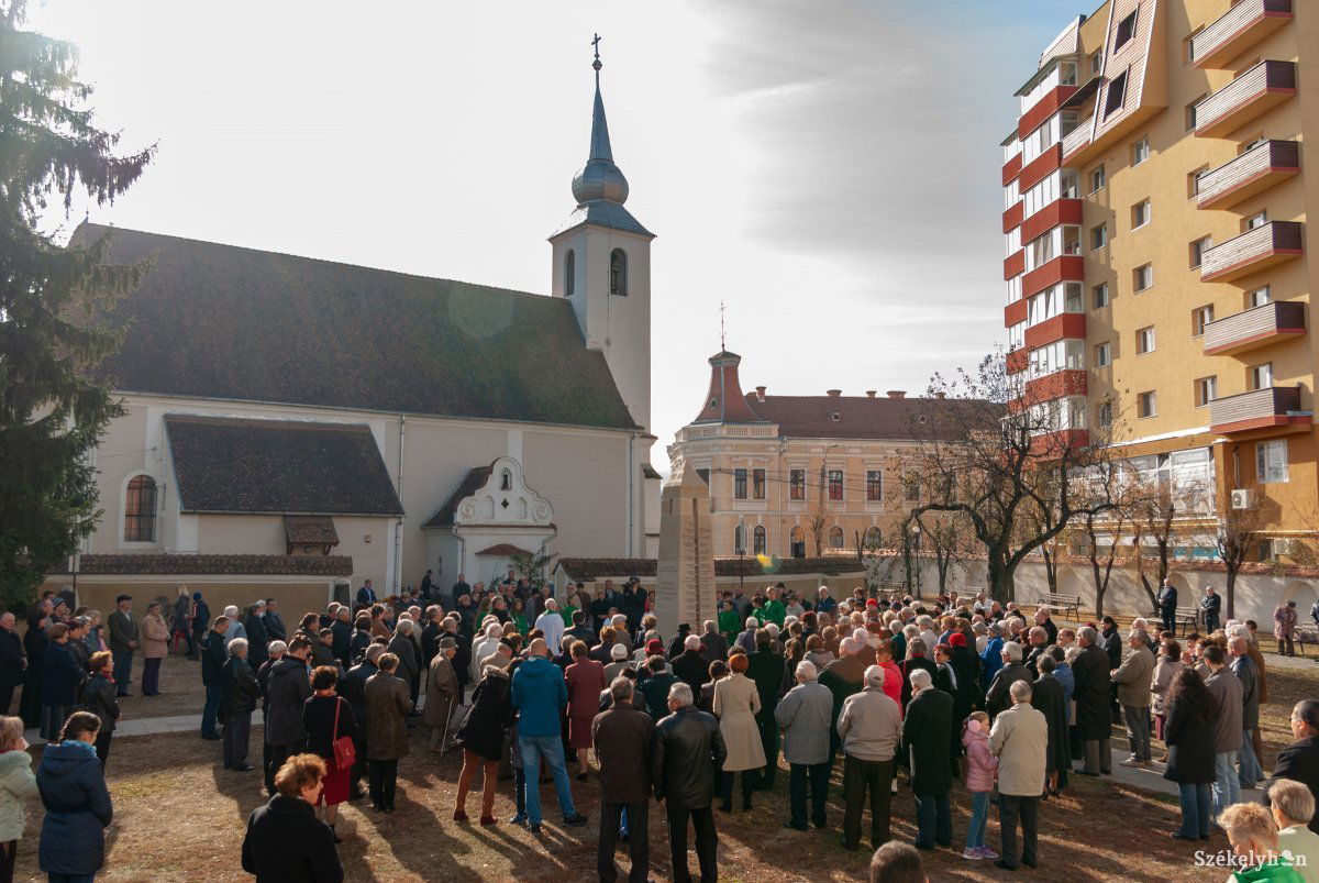 Regisztrációra kérik a híveket, amennyiben részt akarnak venni a pápai szentmisén Csíksomlyón. Archív •  Fotó: Gábos Albin
