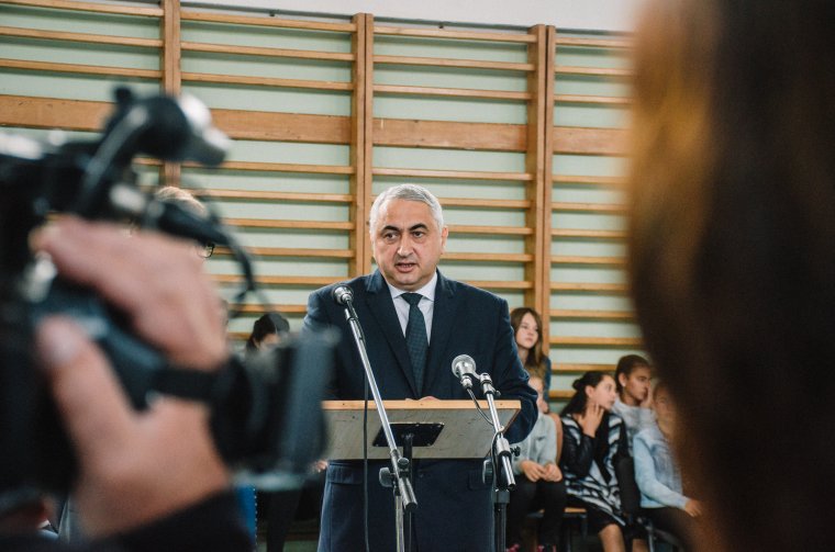 A volt oktatási miniszter szerint Hargita megyei látogatásakor „románul még elköszönni sem tudtak tőle a magyar tanulók”