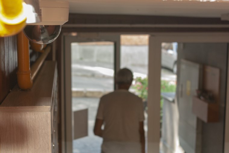 A közvagyont és a lakókat védik a tömbházakban felszerelt kamerák