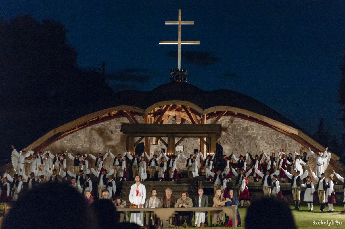 &bullet;  Fotó: Gábos Albin