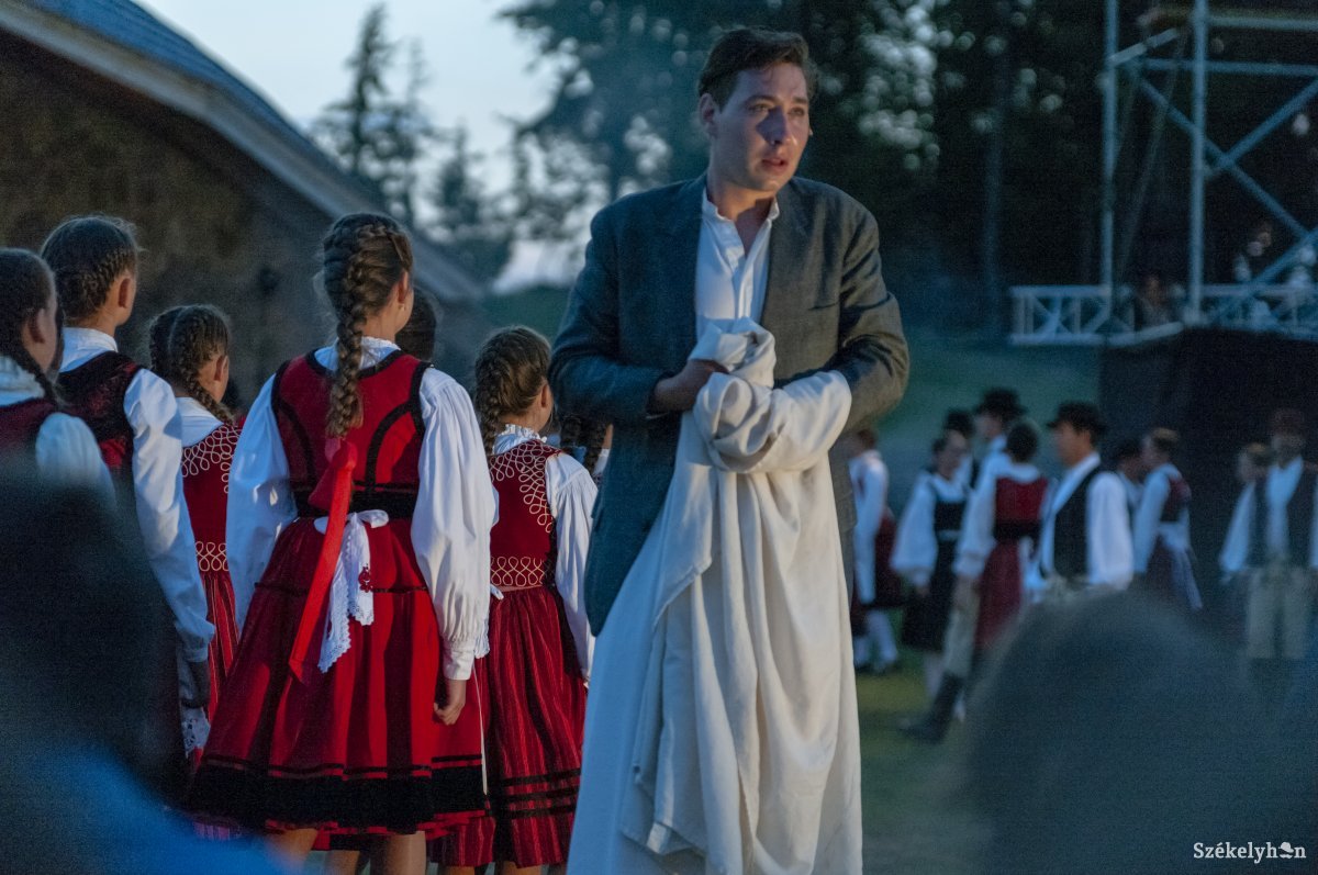 &bullet;  Fotó: Gábos Albin