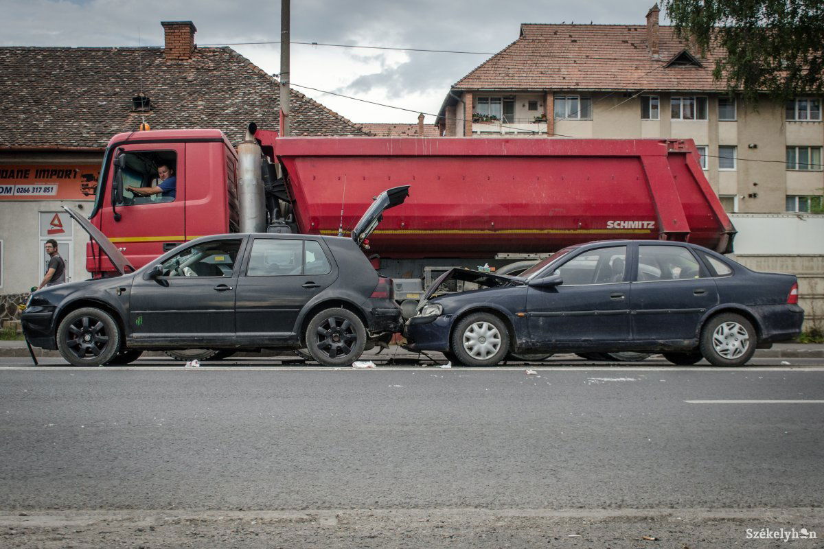 &bullet;  Fotó: Pinti Attila