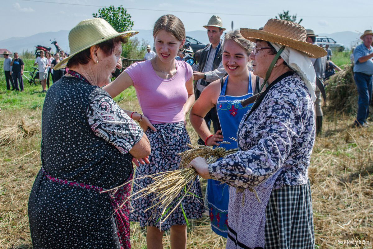 &bullet;  Fotó: Pinti Attila