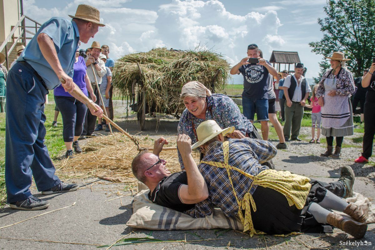 &bullet;  Fotó: Pinti Attila