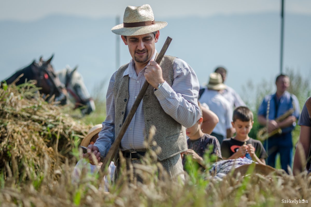 &bullet;  Fotó: Pinti Attila