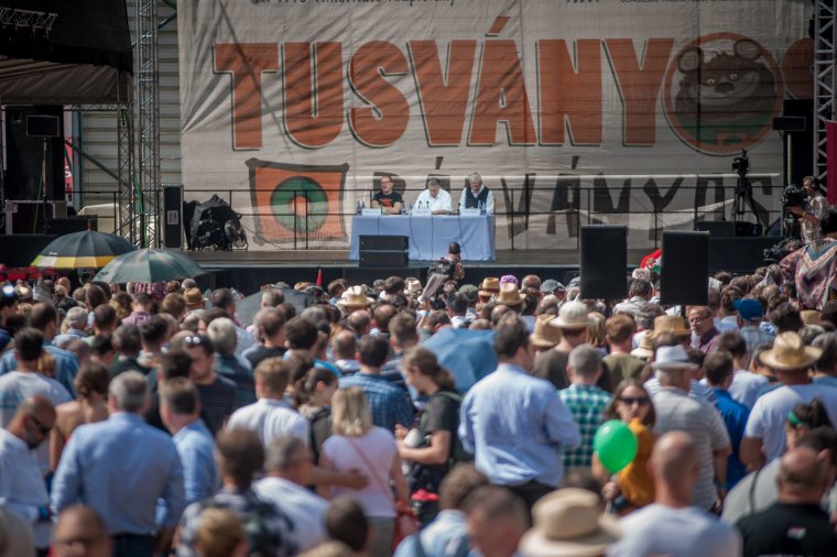 Orbán Viktor Tusványoson meghirdette a Kárpát-medence újjáépítésének tervét